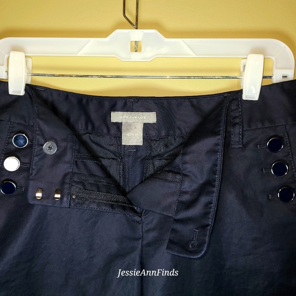 Ann Taylor Navy Blue Nautical Button Bermuda Shorts Women's Size 2 - Picture 2 of 12